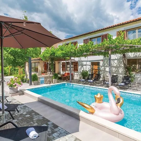 Spacious With Private Pool In Brest Pod Uckom * Lupoglav (Istria)