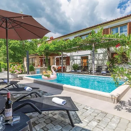 Spacious With Private Pool In Brest Pod Uckom Lupoglav (Istria)